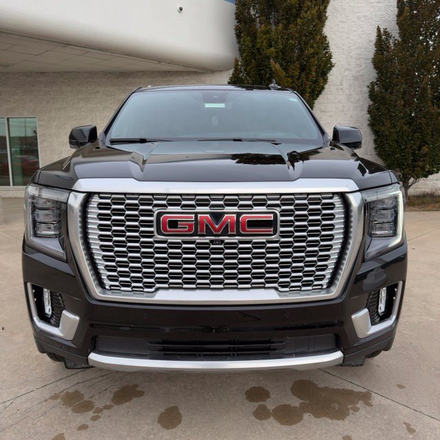 Used 2024 GMC Yukon XL Denali w/ Max Trailering Package AWD/4WD image 9