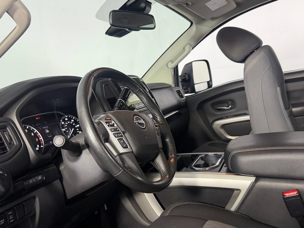Used 2024 Nissan Titan SV w/ SV Convenience Package AWD/4WD image 22