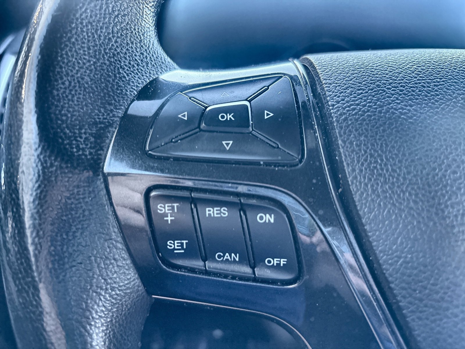 Used 2018 Ford Explorer XLT w/ Equipment Group 202A image 25