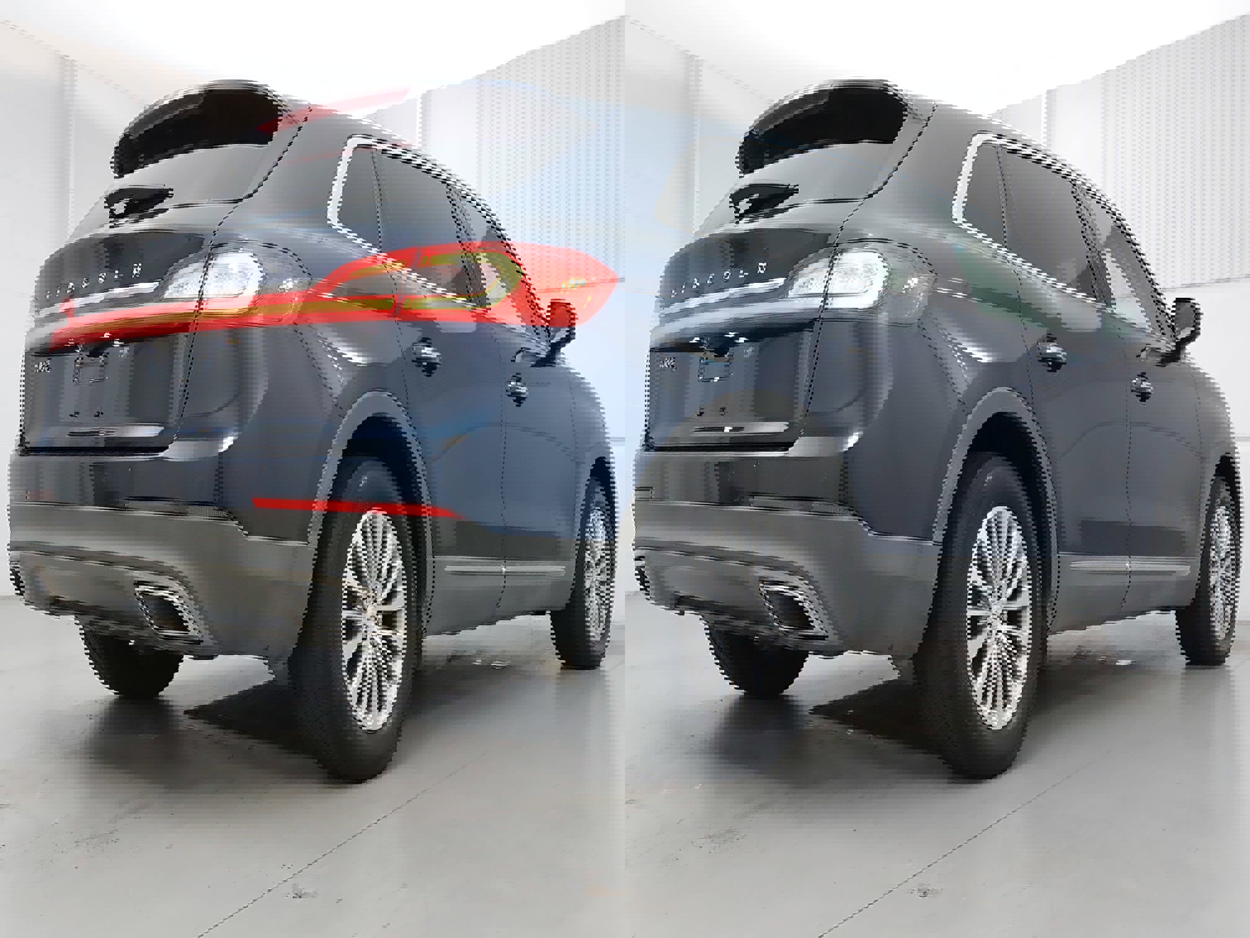 Used 2017 Lincoln MKX Select w/ Select Plus Package image 7