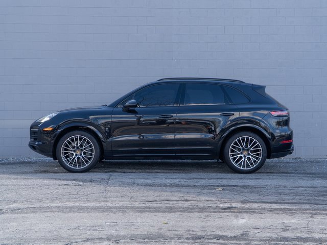 Certified 2022 Porsche Cayenne S image 2