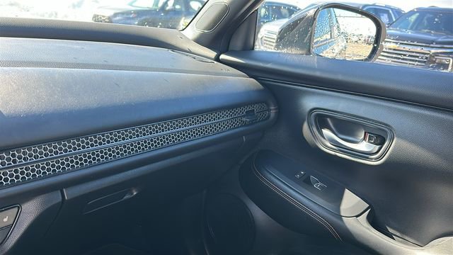 Used 2025 Honda HR-V Sport image 18