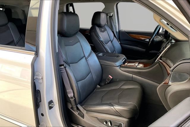 Used 2016 Cadillac Escalade 2WD image 20