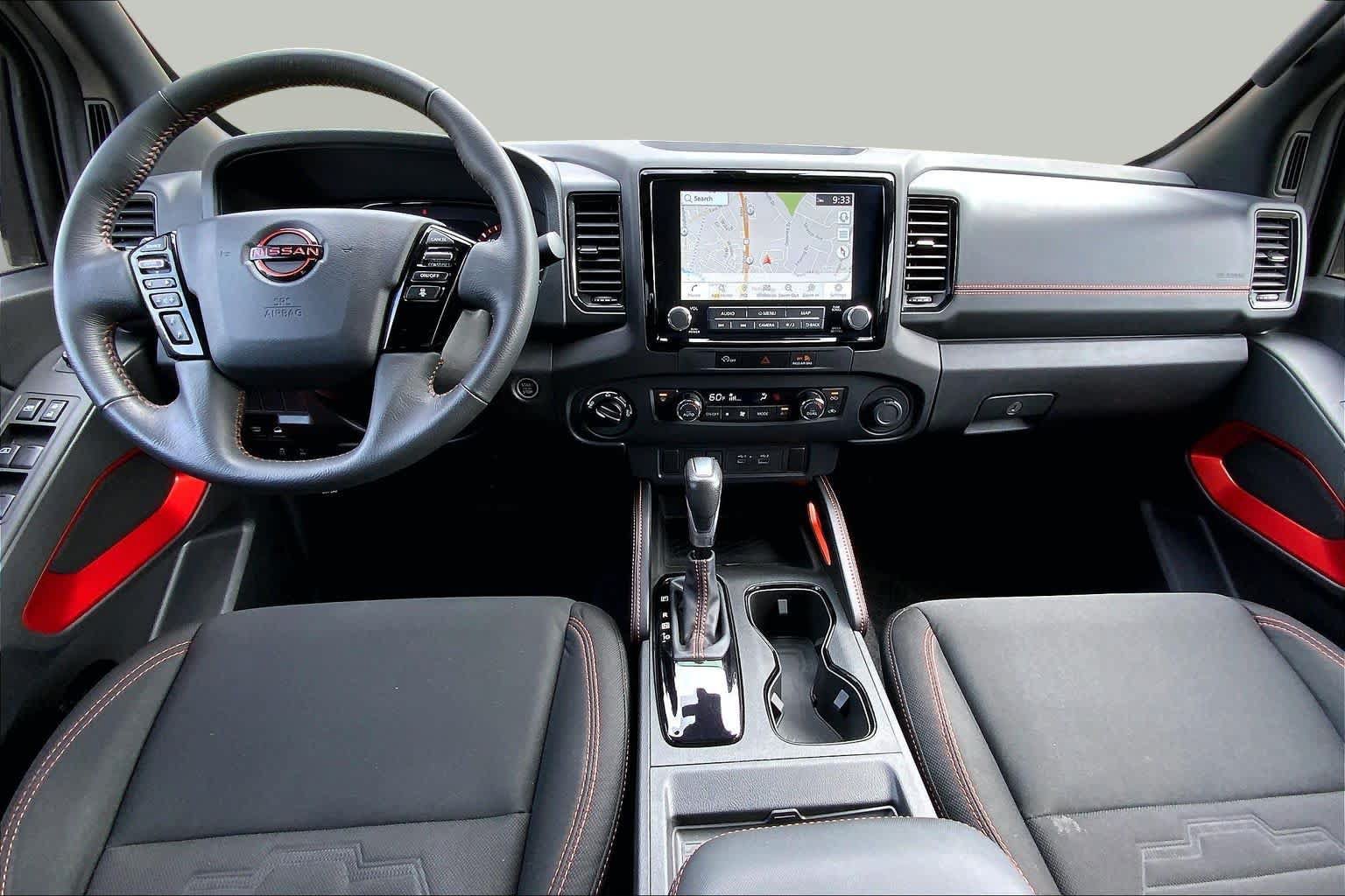 Used 2024 Nissan Frontier PRO-4X w/ Technology Package AWD/4WD image 16
