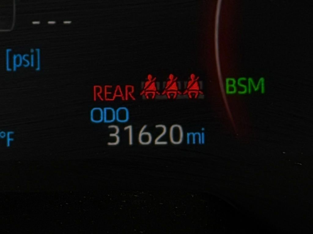 Used 2024 Toyota RAV4 XLE Premium image 14