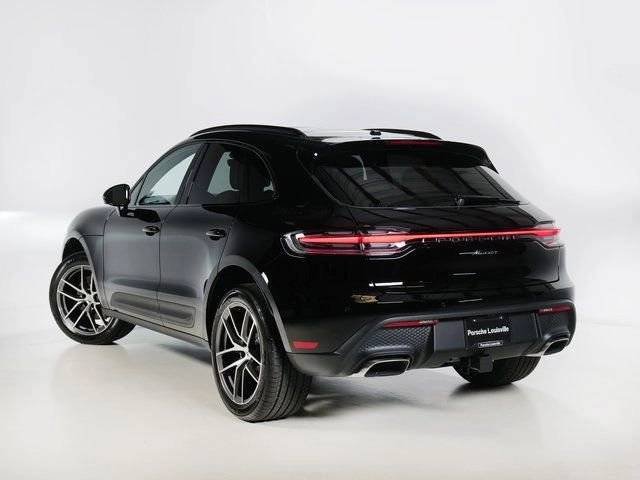 New 2026 Porsche Macan AWD/4WD image 3