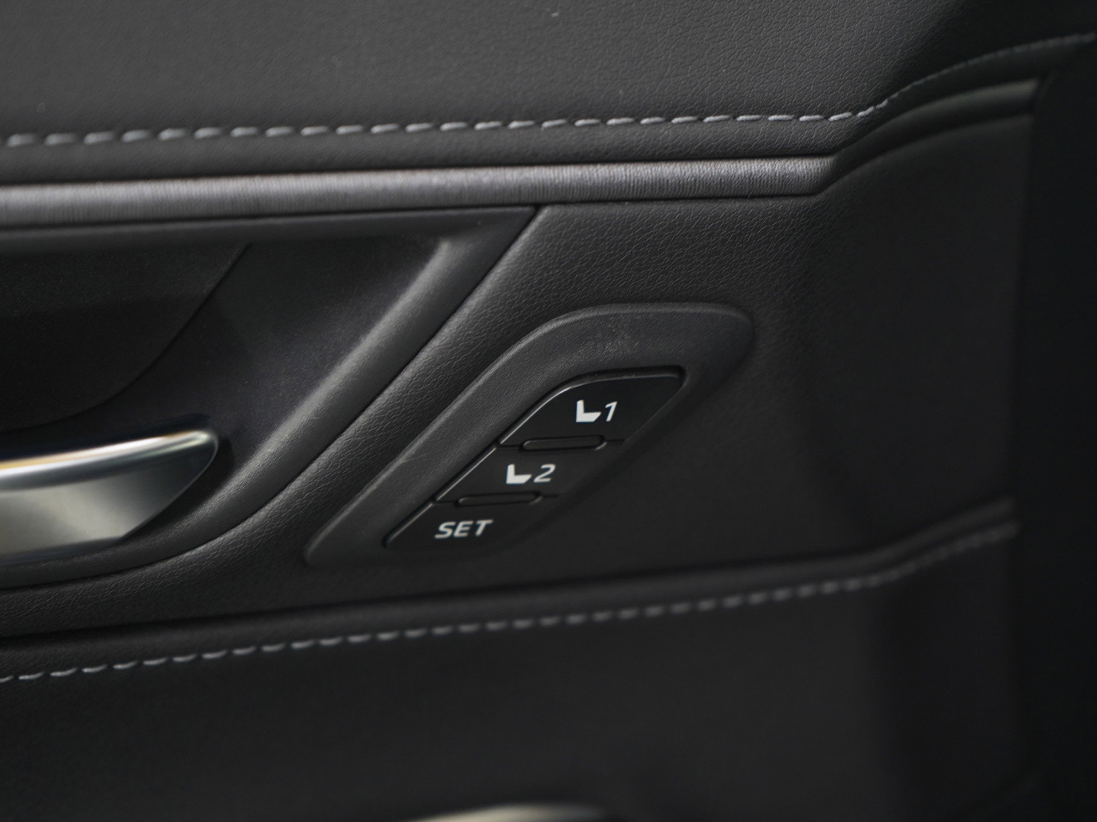 Used 2021 Toyota Venza XLE w/ Activity Package (TMS) AWD/4WD image 23