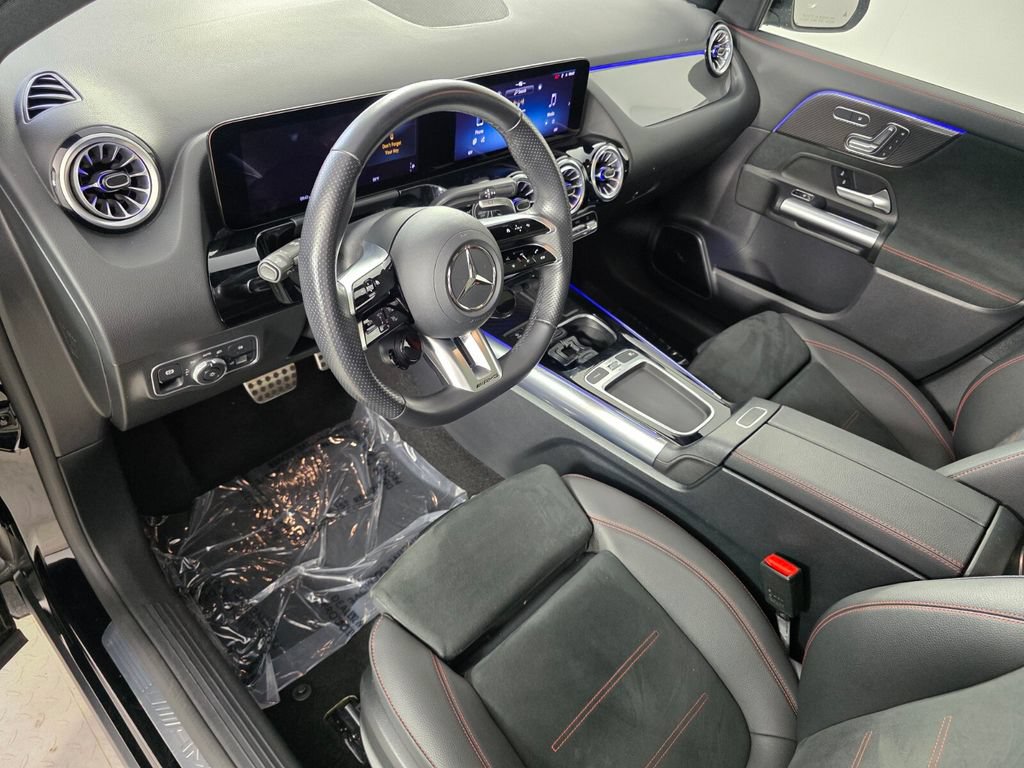 Certified 2025 Mercedes-Benz GLA 35 AMG 4MATIC image 10
