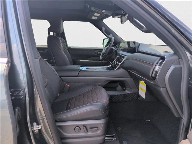 New 2025 Nissan Armada Platinum w/ Convenience Package image 23