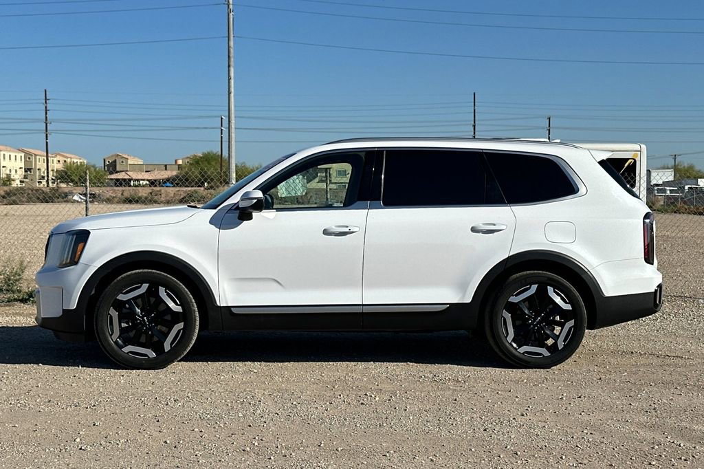 Used 2024 Kia Telluride EX image 8