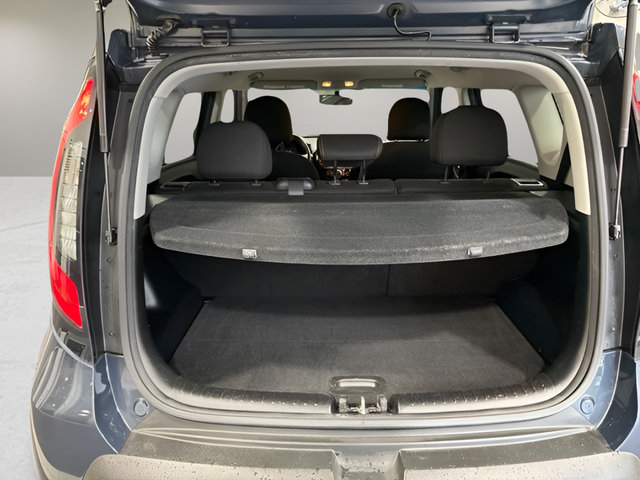 Used 2015 Kia Soul + w/ Audio Package FWD image 33