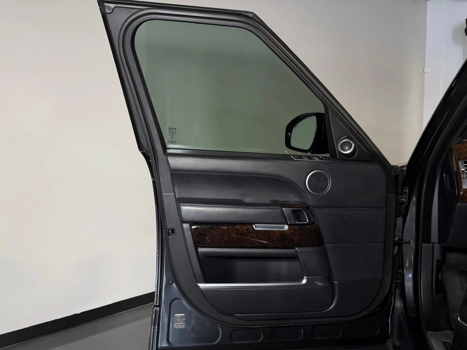 Used 2014 Land Rover Range Rover Autobiography AWD/4WD image 26