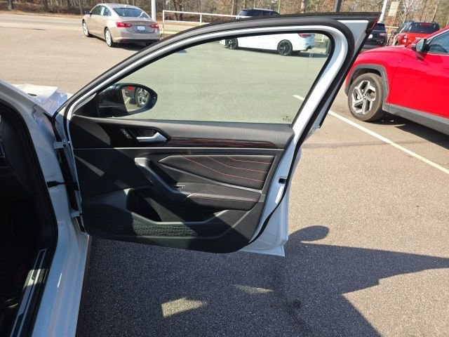 Used 2023 Volkswagen Jetta GLI Autobahn image 33