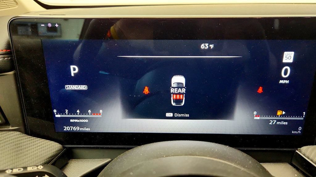 Used 2025 Nissan Kicks SR w/ SR Premium Package AWD/4WD image 15