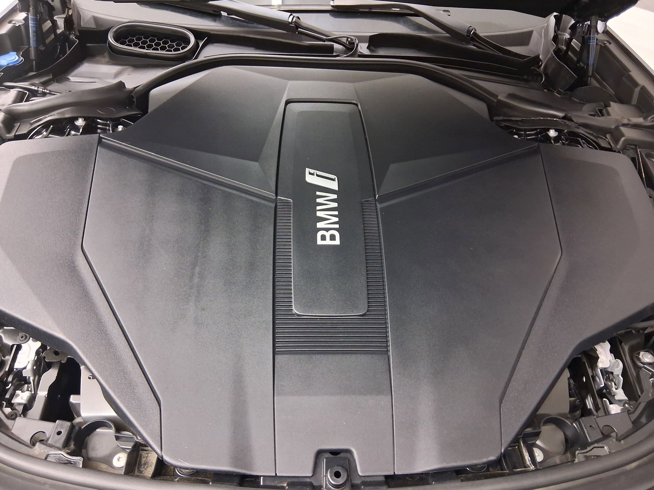 Certified 2023 BMW i7 xDrive60 image 31