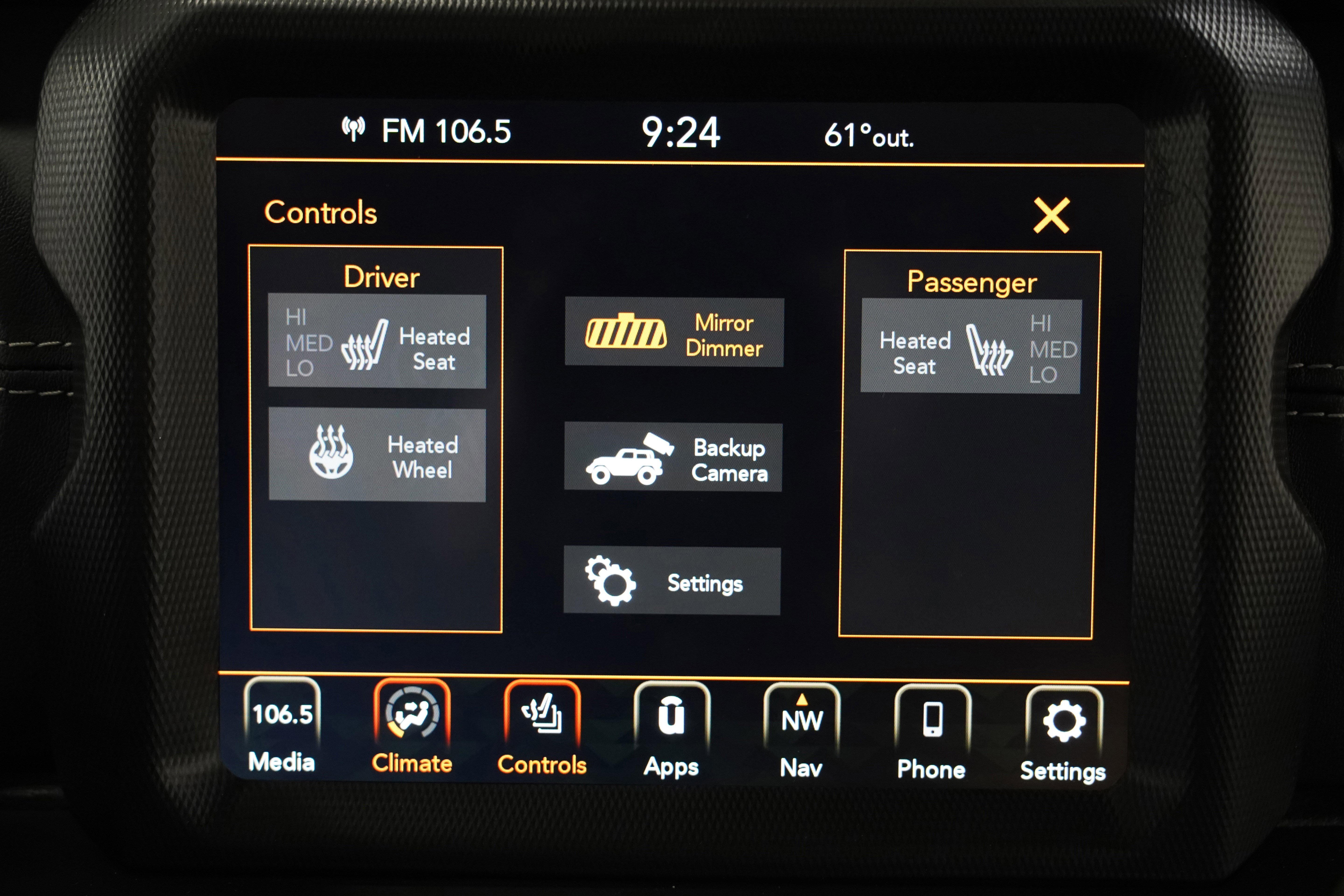 Certified 2022 Jeep Wrangler Unlimited Sahara w/ Cold Weather Group image 25