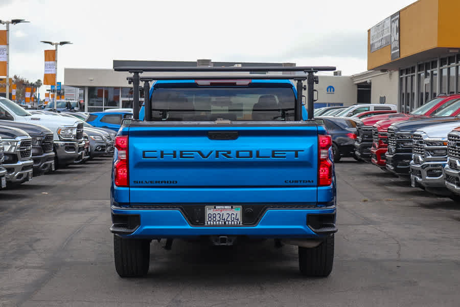 Used 2024 Chevrolet Silverado 1500 Custom w/ LPO, Dark Essentials Package RWD image 5