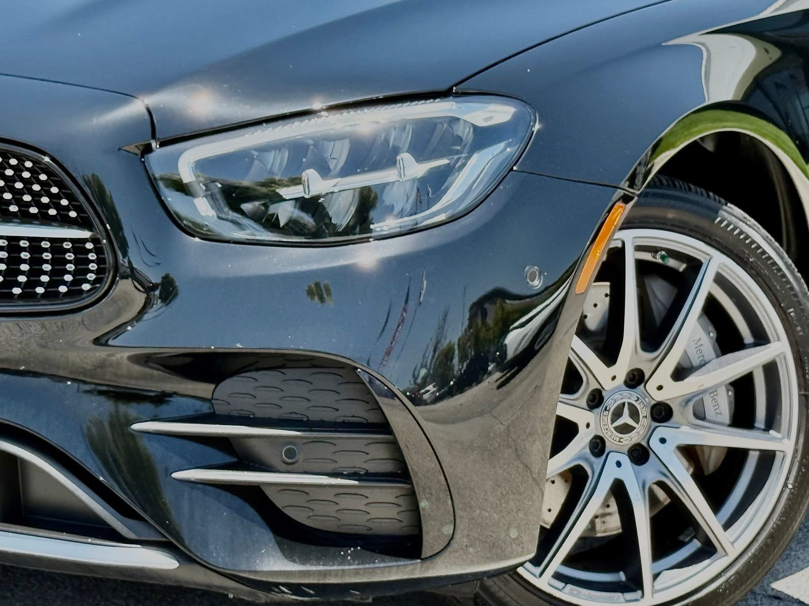 Used 2023 Mercedes-Benz E 450 4MATIC Sedan image 3