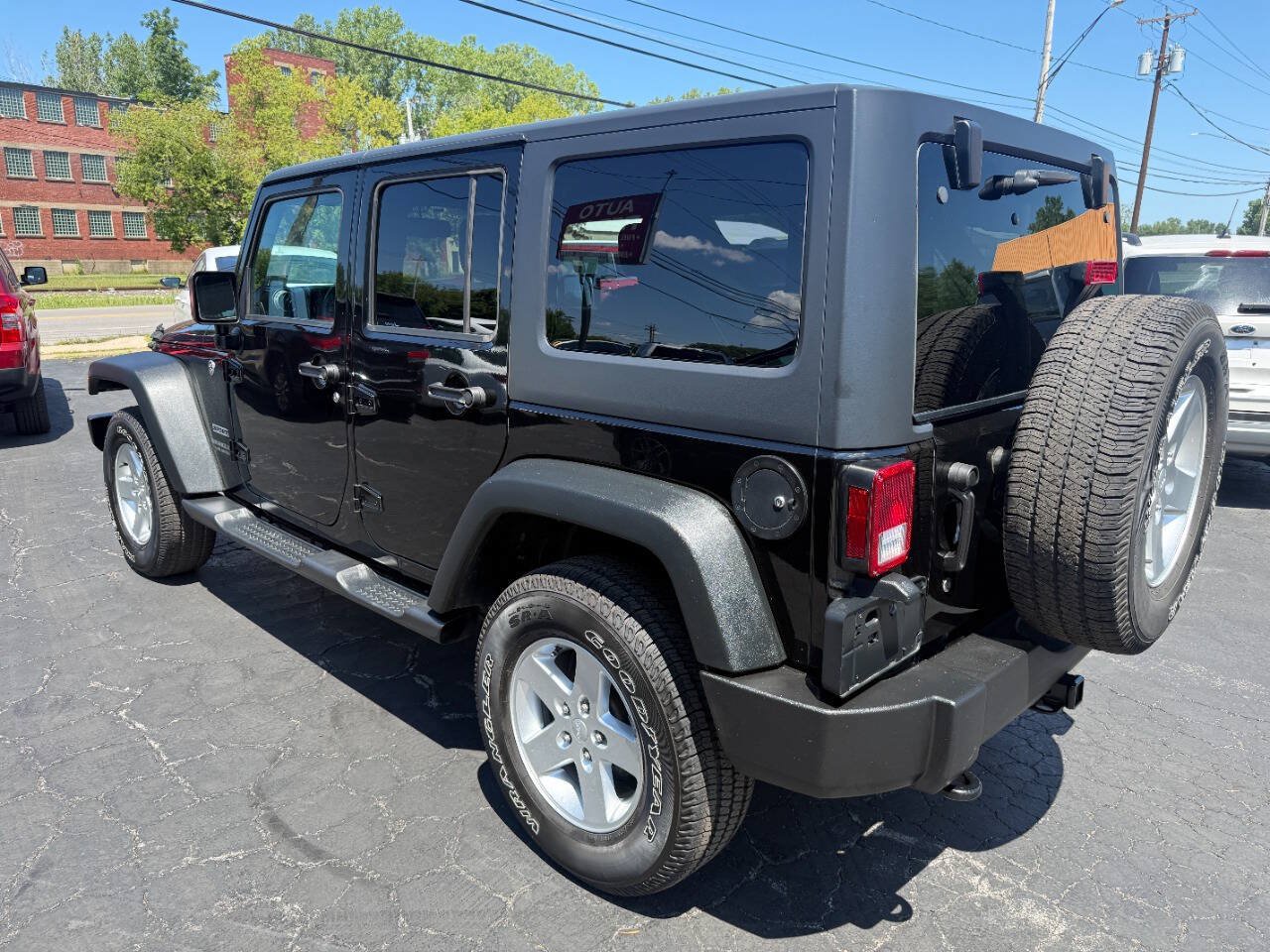 Used 2016 Jeep Wrangler Unlimited Sport w/ Quick Order Package 24S AWD/4WD image 4