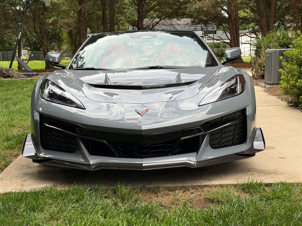 Used 2025 Chevrolet Corvette ZR1 w/ ZR1 Carbon Fiber Aero Package image 31
