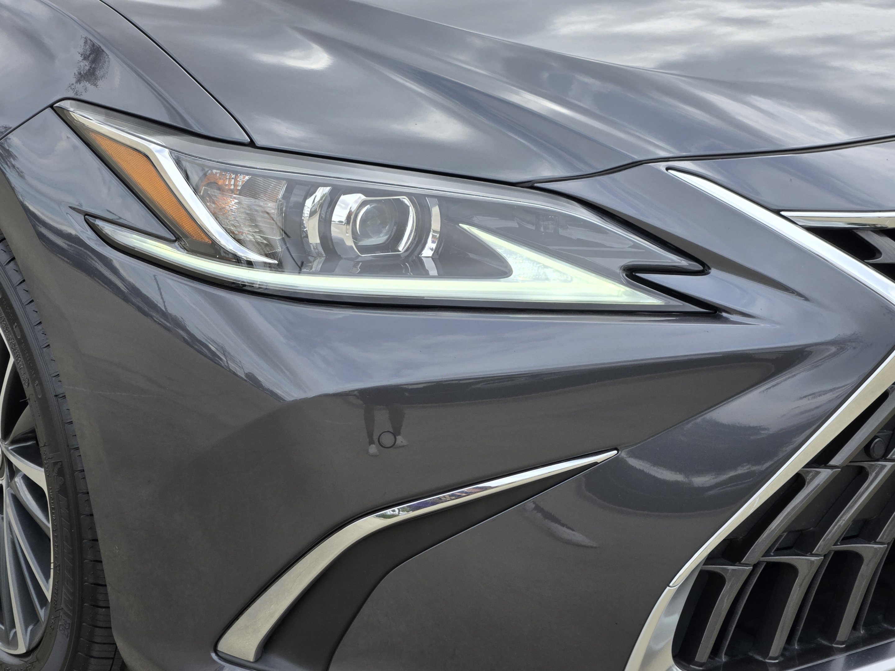 Used 2025 Lexus ES 350 w/ Premium Package FWD image 36