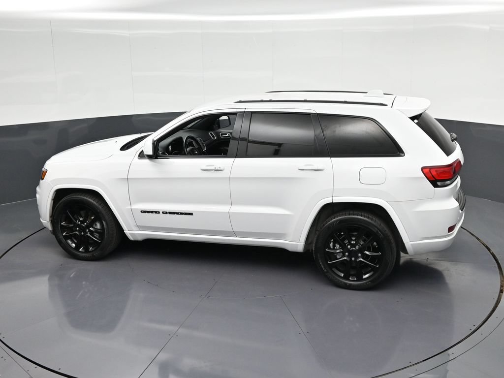 Used 2021 Jeep Grand Cherokee Laredo X RWD image 27