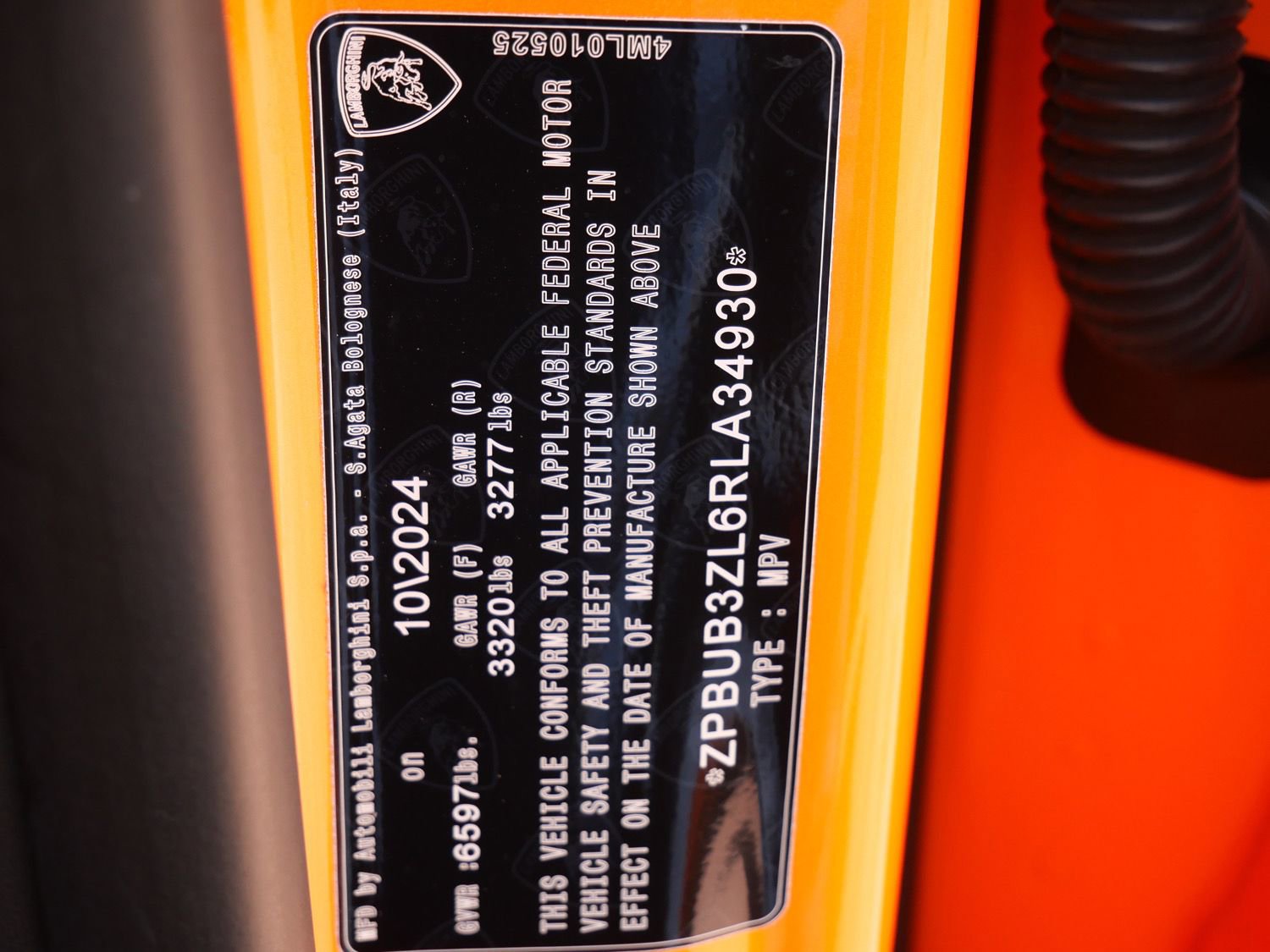 Used 2024 Lamborghini Urus S AWD/4WD image 27