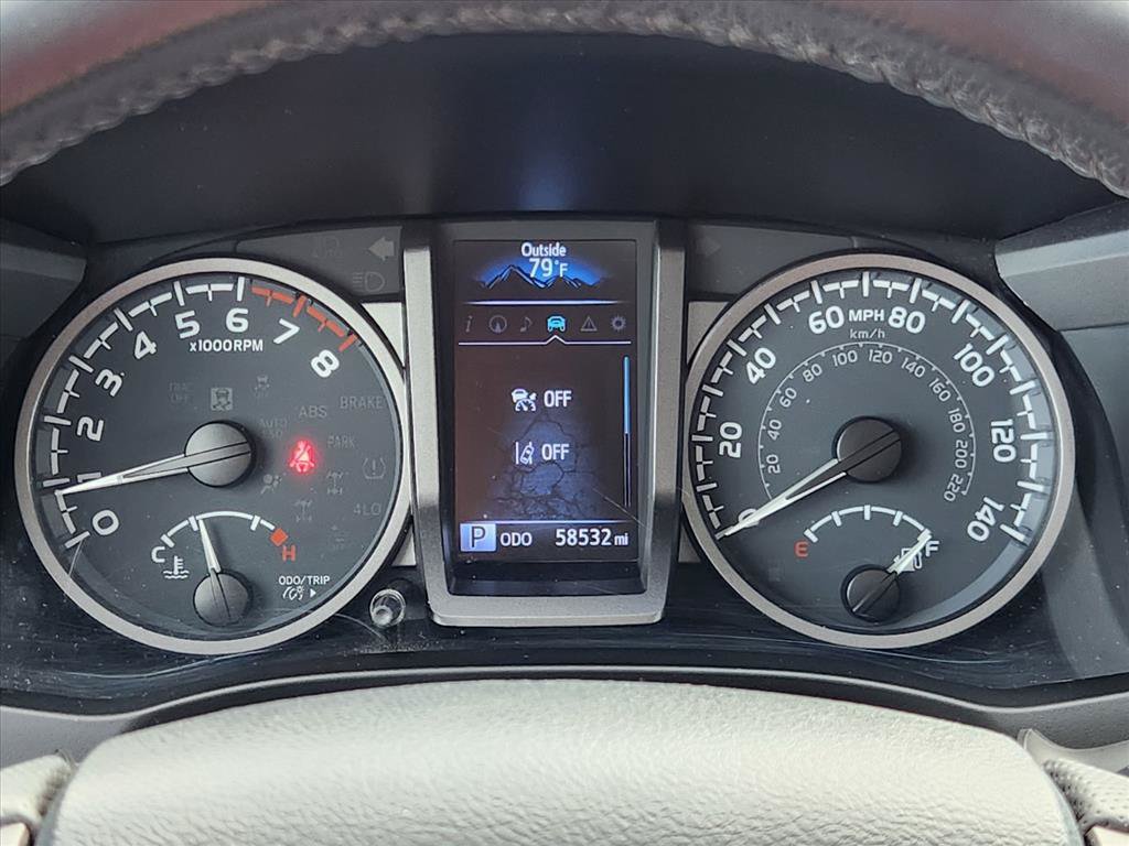 Used 2020 Toyota Tacoma TRD Sport w/ TRD Premium Sport Package AWD/4WD image 21