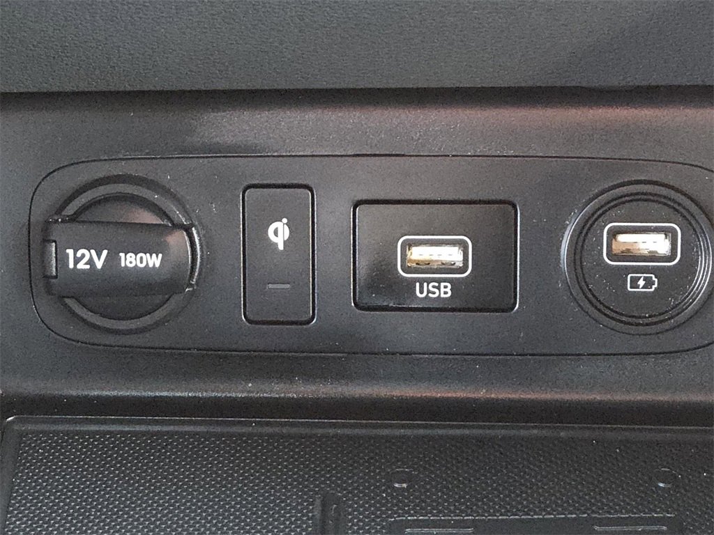 Used 2021 Hyundai Sonata SEL Plus w/ Preferred Accessory Package image 30