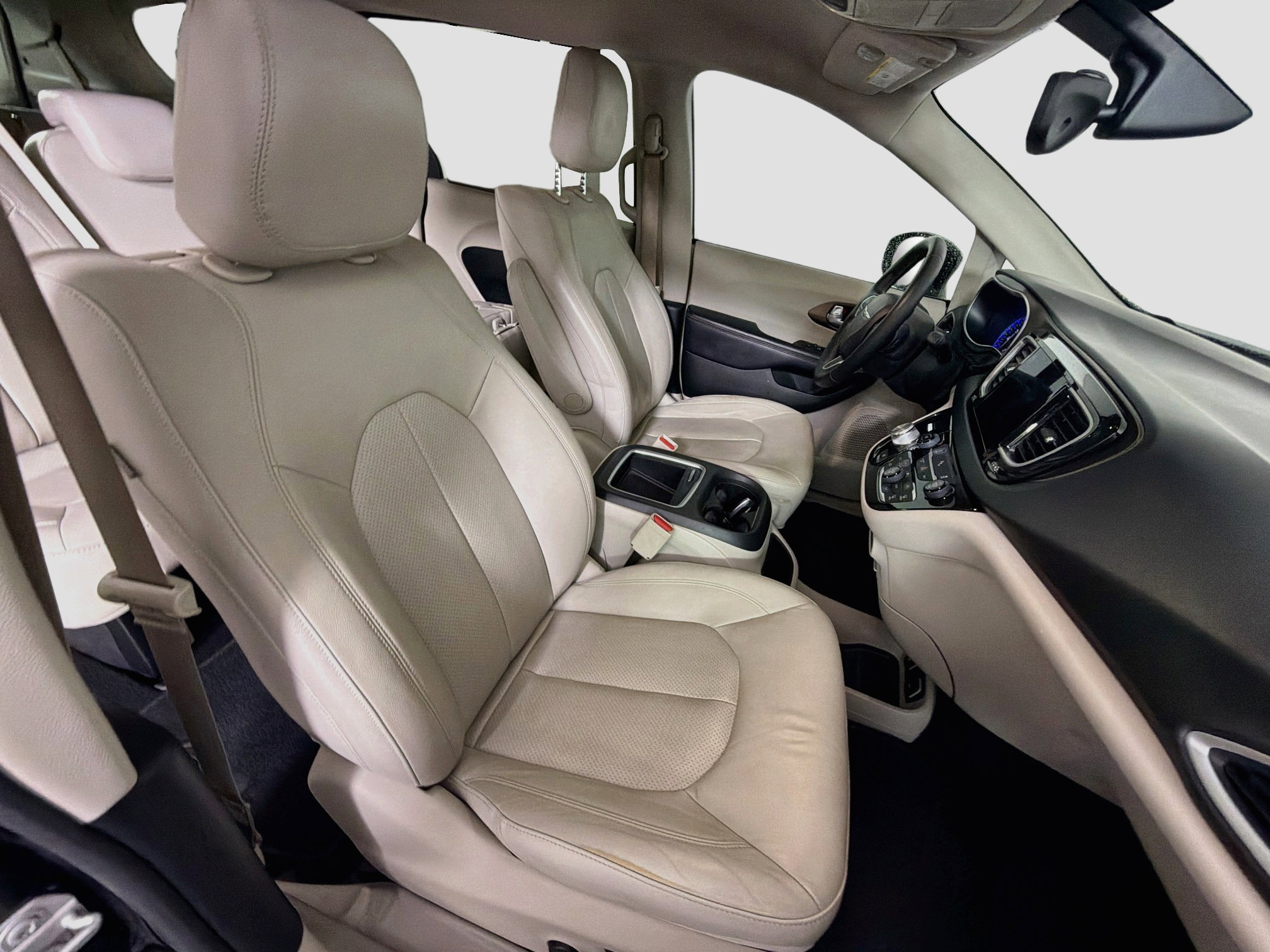 Used 2017 Chrysler Pacifica Touring-L Plus FWD image 33