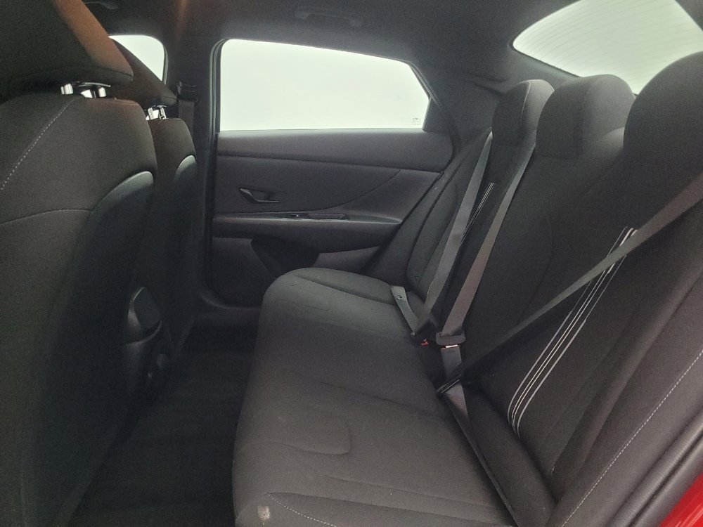 Used 2025 Hyundai Elantra Sport image 18