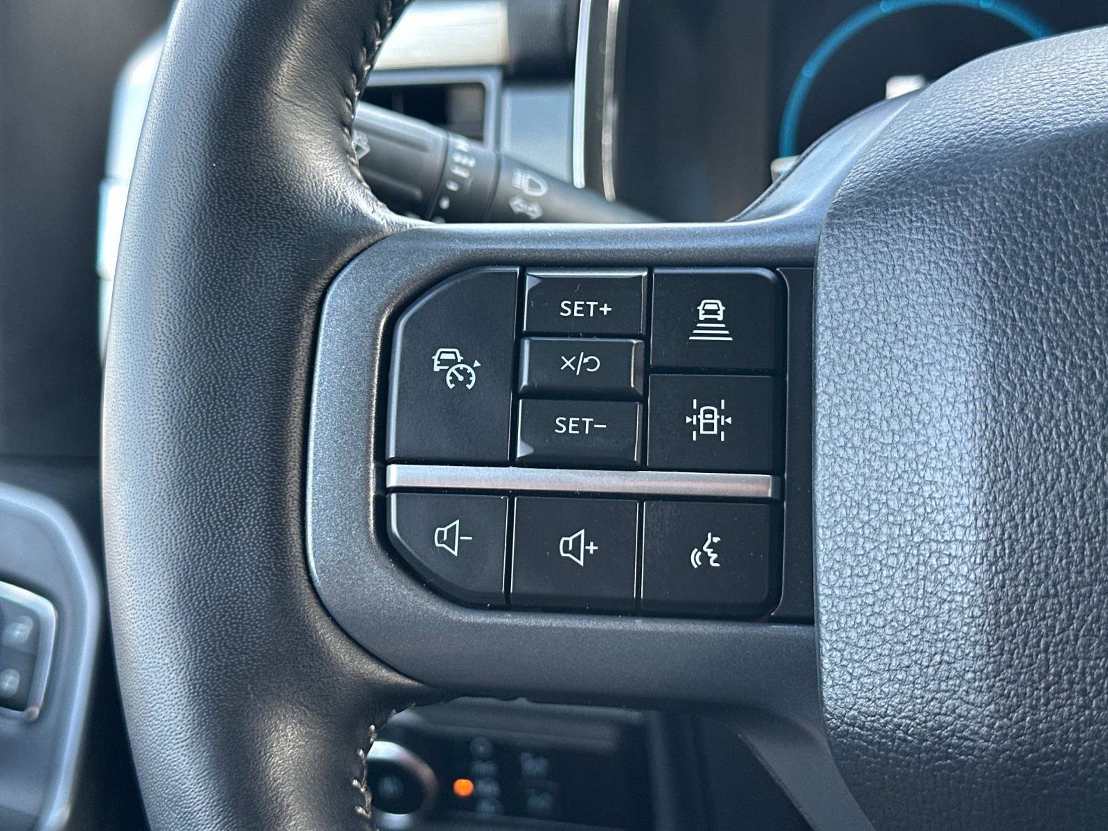 Certified 2023 Ford F150 Lariat w/ Equipment Group 502A High image 17