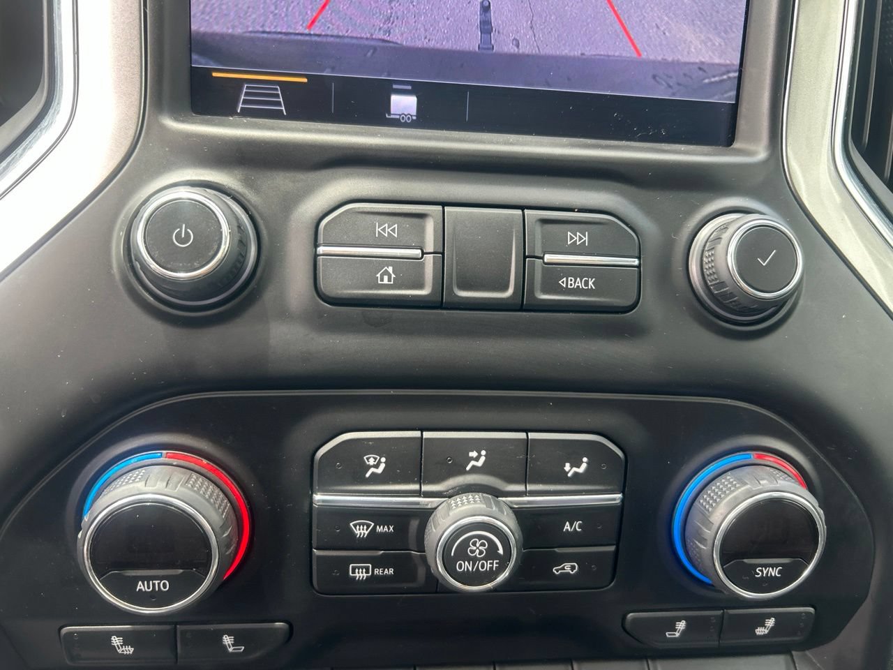 Used 2019 Chevrolet Silverado 1500 LT Trail Boss AWD/4WD image 25