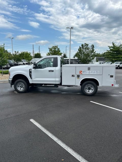 New 2026 Ford F250 XL w/ XL Chrome Package AWD/4WD image 5