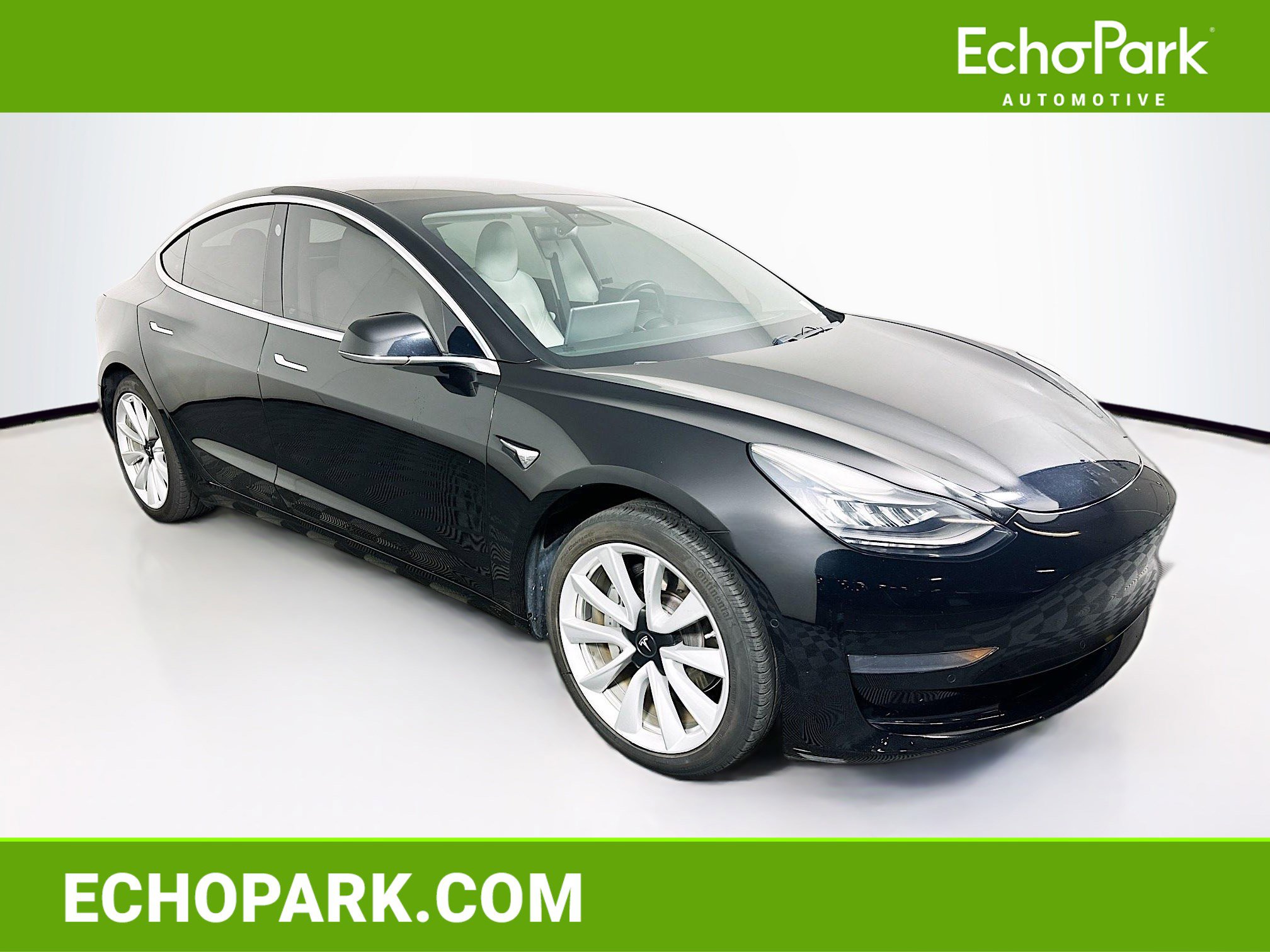 Used 2019 Tesla Model 3 Standard Range image 1