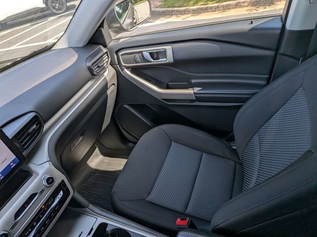 Used 2023 Ford Explorer XLT RWD image 18