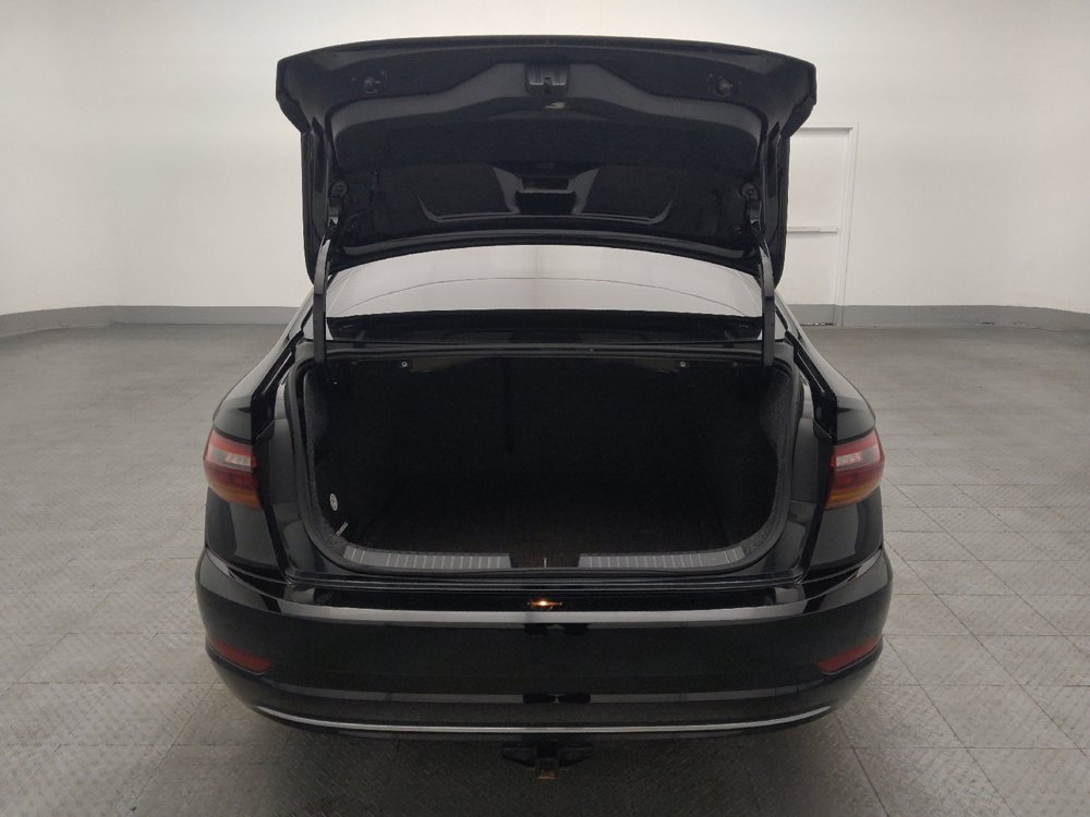 Used 2019 Volkswagen Jetta SE w/ Cold Weather Package image 29