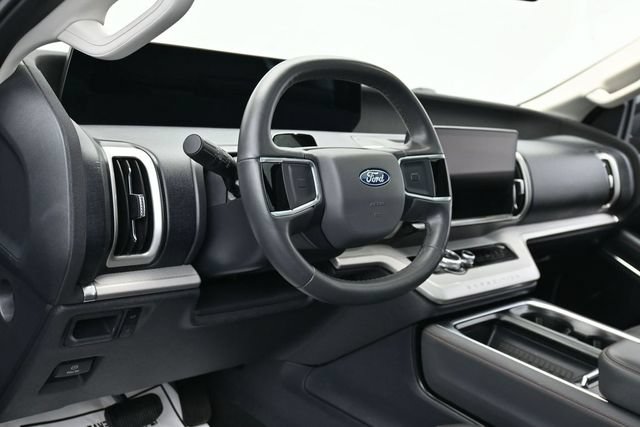 Certified 2025 Ford Expedition Active RWD image 17