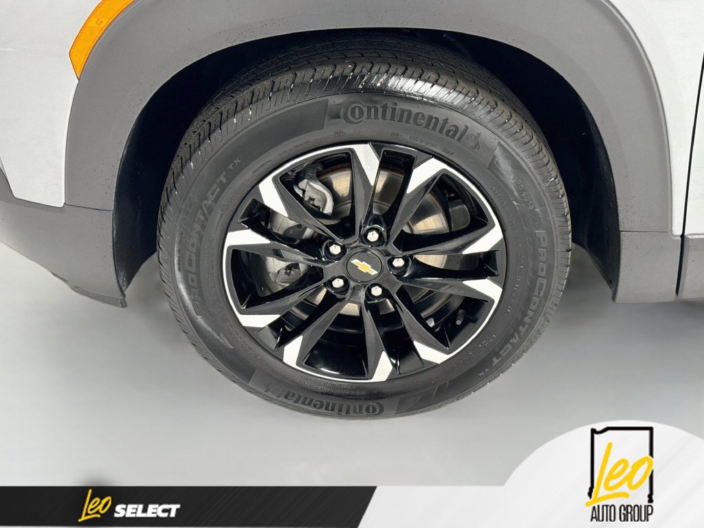 Used 2023 Chevrolet TrailBlazer LT w/ Convenience Package FWD image 32