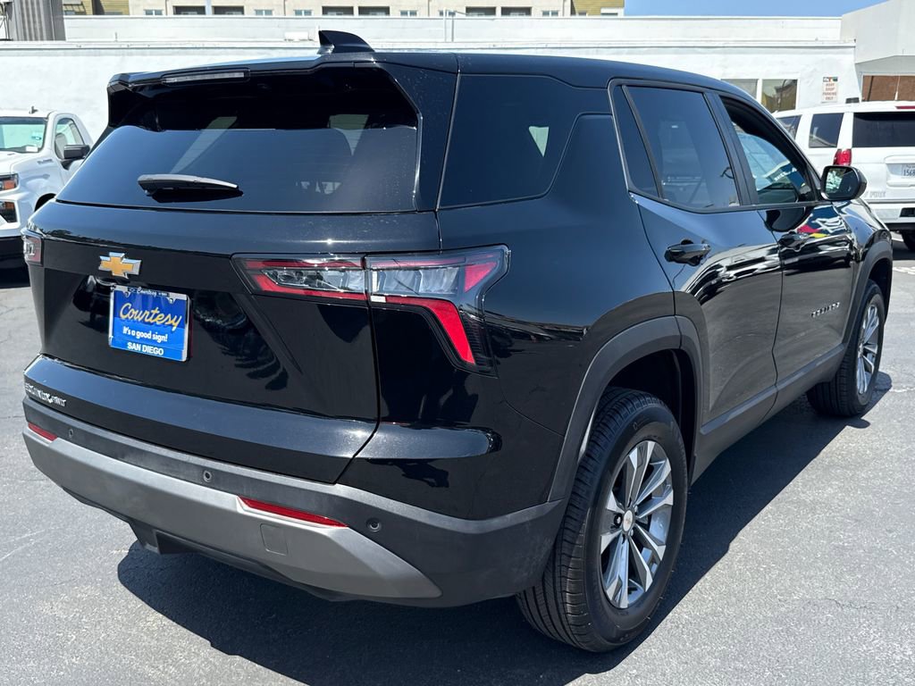 Used 2026 Chevrolet Equinox LT AWD/4WD image 11