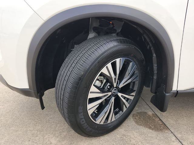 Certified 2023 Nissan Rogue SV image 30