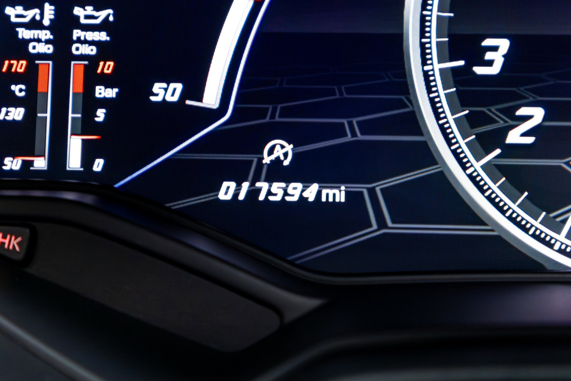 Used 2020 Lamborghini Huracan EVO image 12