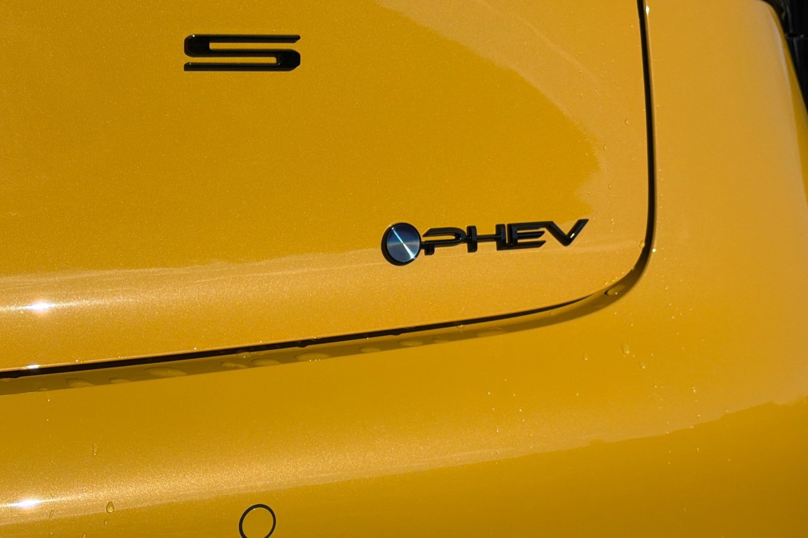 New 2026 Toyota Prius Plug-In Hybrid image 7