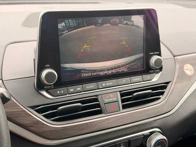 Used 2024 Nissan Altima 2.5 SV FWD image 31