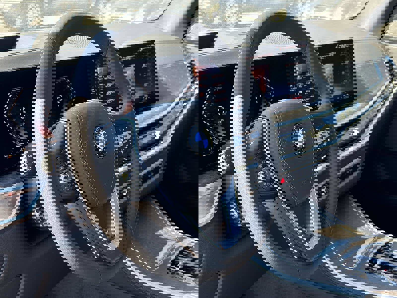 New 2026 BMW X5 xDrive40i w/ Premium Package image 2