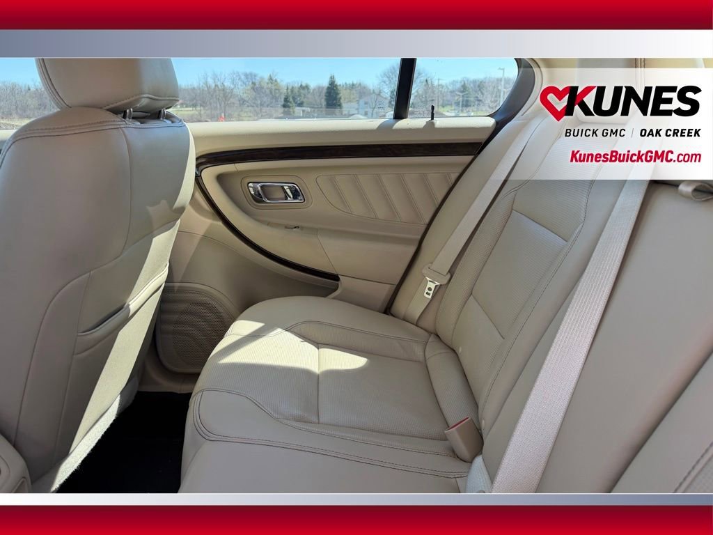 Used 2016 Ford Taurus Limited w/ Equipment Group 301A image 8