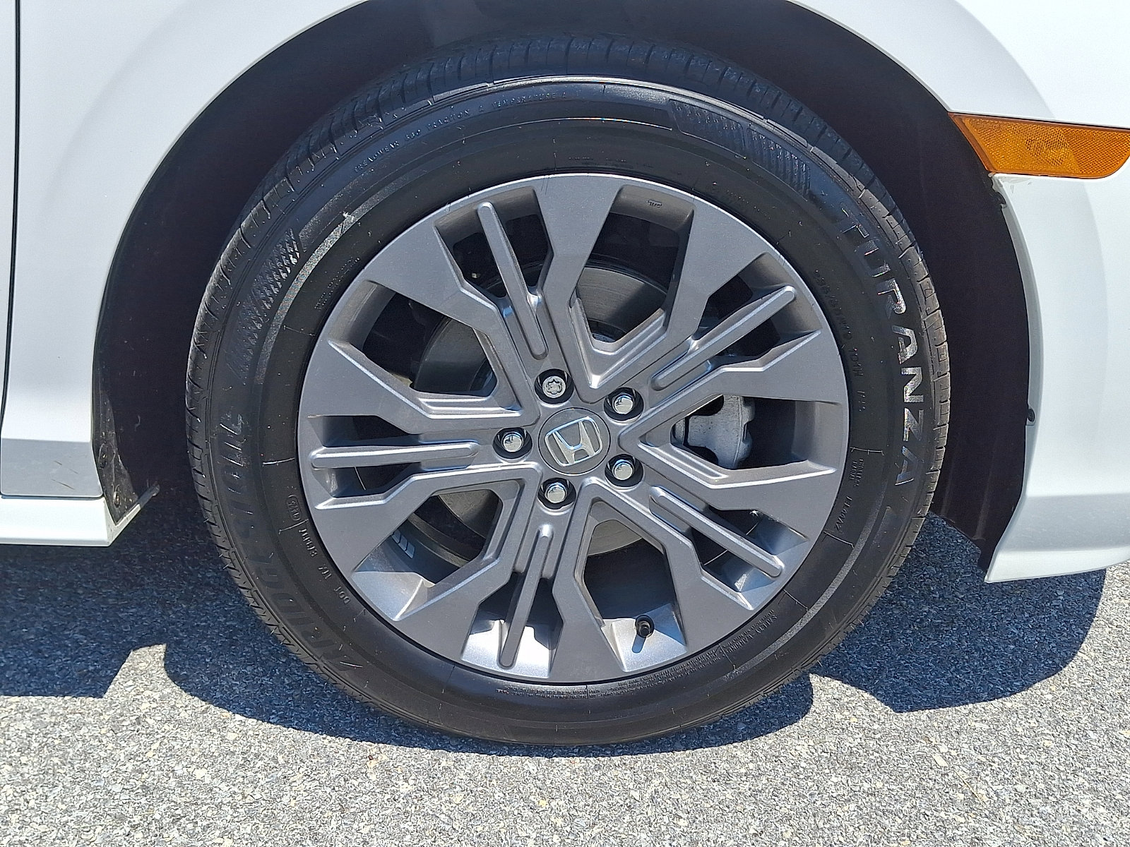 Certified 2025 Honda Odyssey Touring image 8