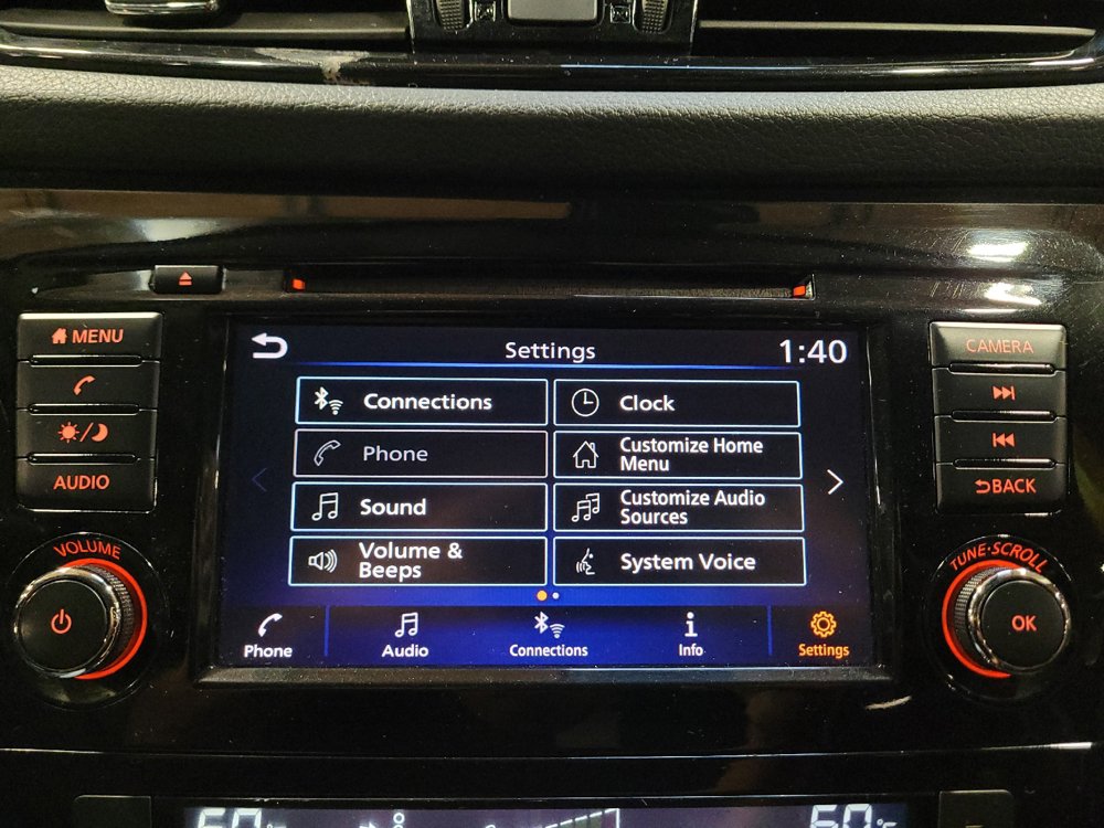 Used 2022 Nissan Rogue Sport SV FWD image 25