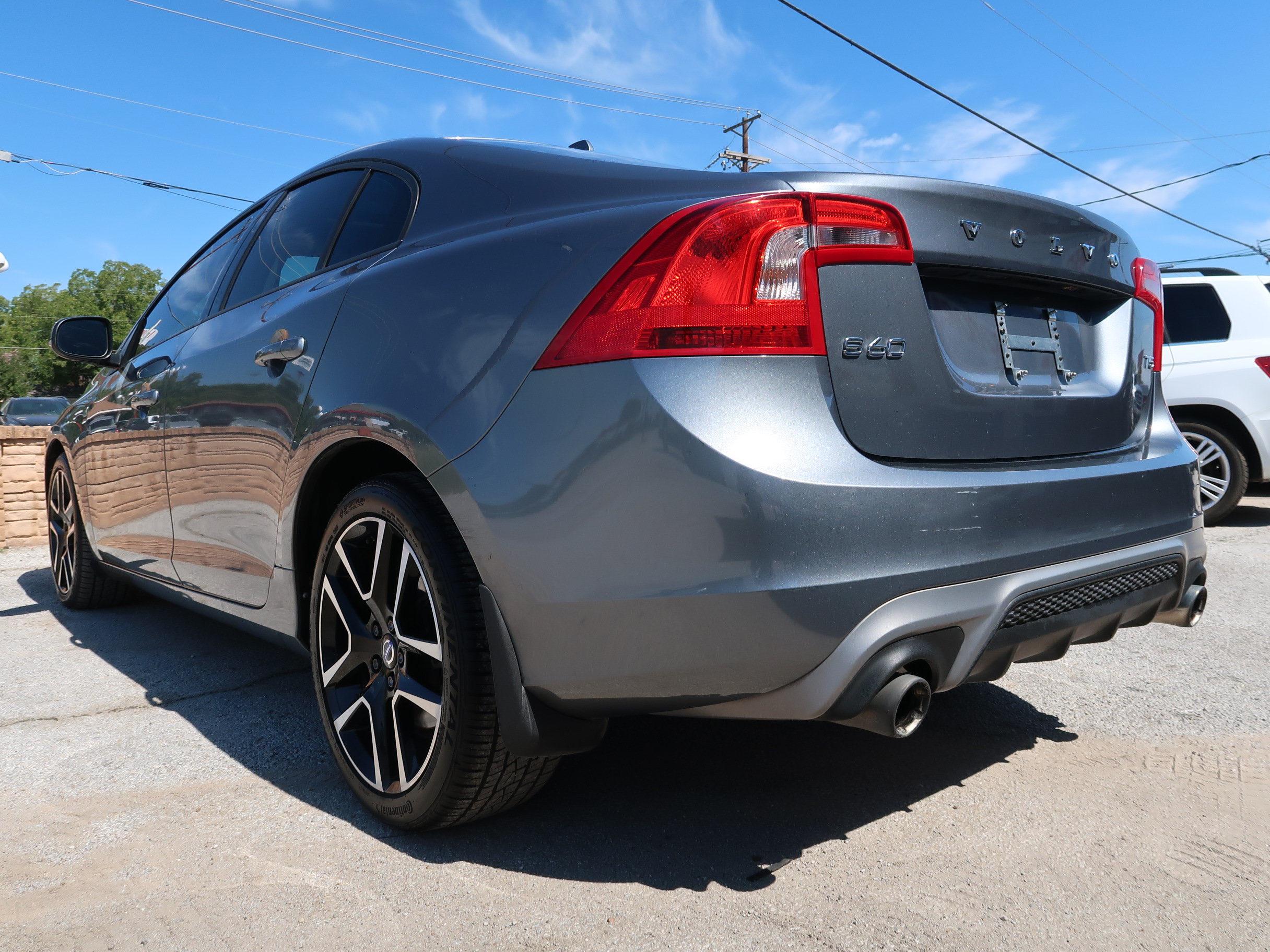 Used 2017 Volvo S60 T5 Dynamic FWD image 6
