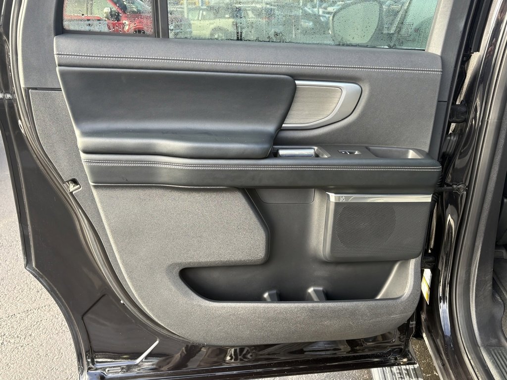 Certified 2025 Ford Expedition Max Platinum image 15